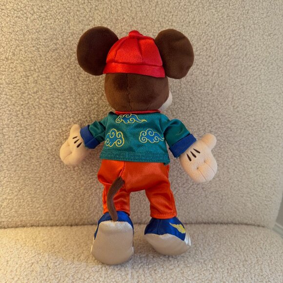 NWOT! Set of 2 Authentic Hong Kong Disneyland 2024 Mickey & Minnie Mouse Plushie - Picture 3 of 12